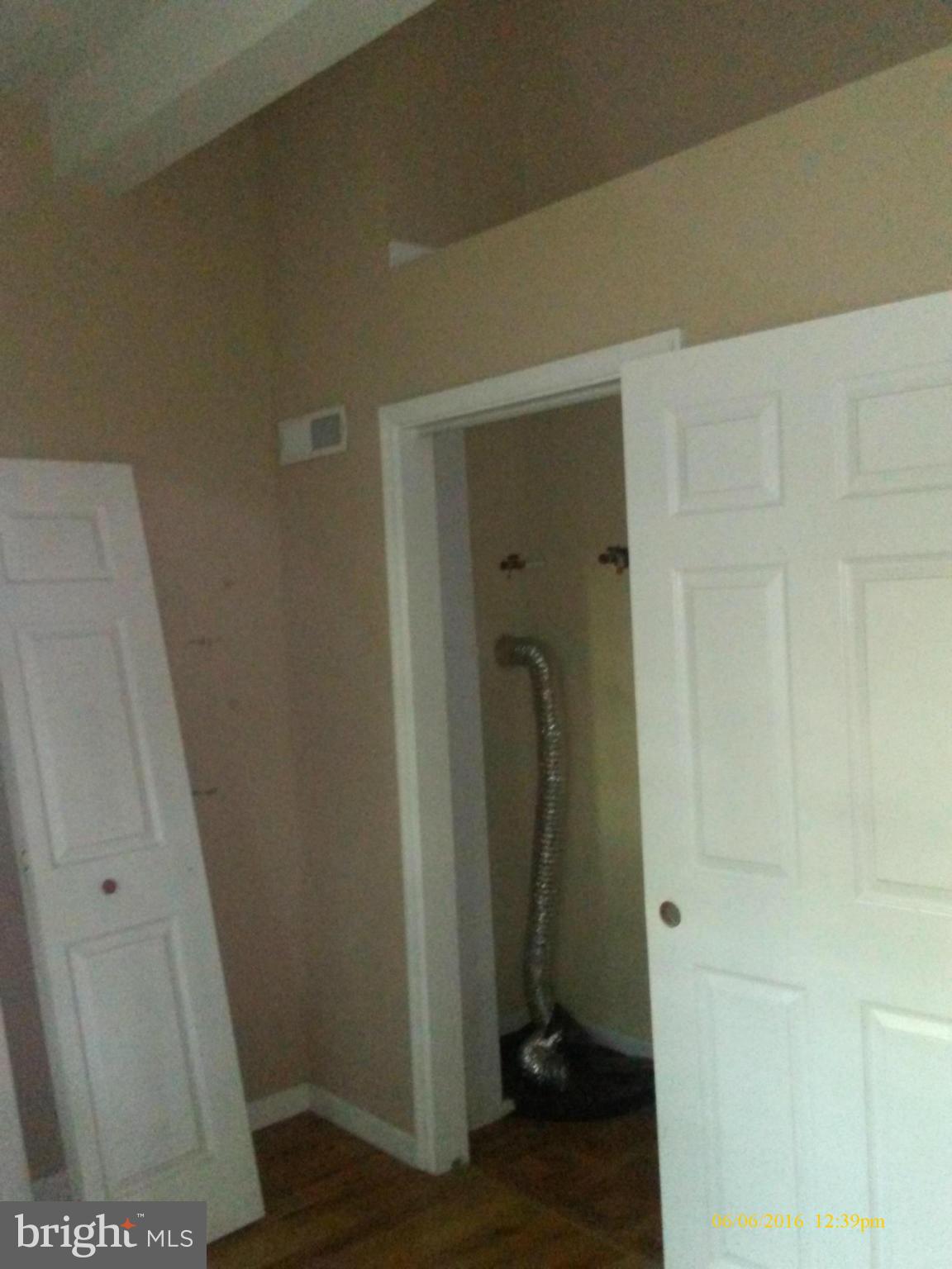 8600 Oak Road Baltimore, MD 21219 - Photo 6 of 10 Interior (General)