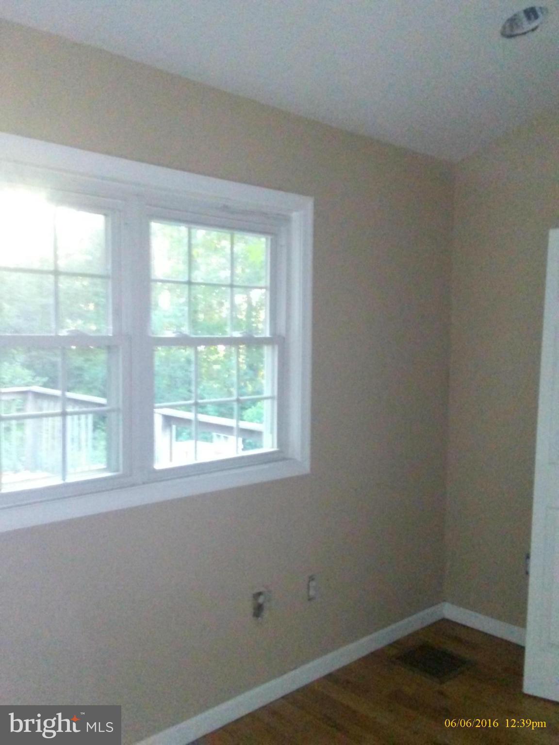 8600 Oak Road Baltimore, MD 21219 - Photo 9 of 10 Bedroom