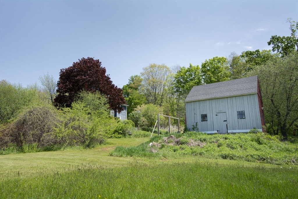 11 Cider Mill Road North Brookfield, MA 01535 - Photo 4 of 32 Gallery Image 4