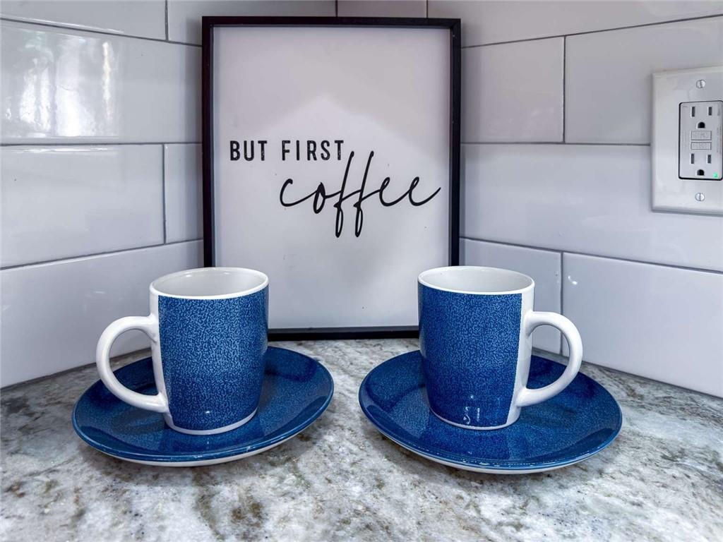 200 Villa Road, Unit 126 Jasper, GA 30143 - Photo 21 of 38 a coffee table with a toilet and a mirror