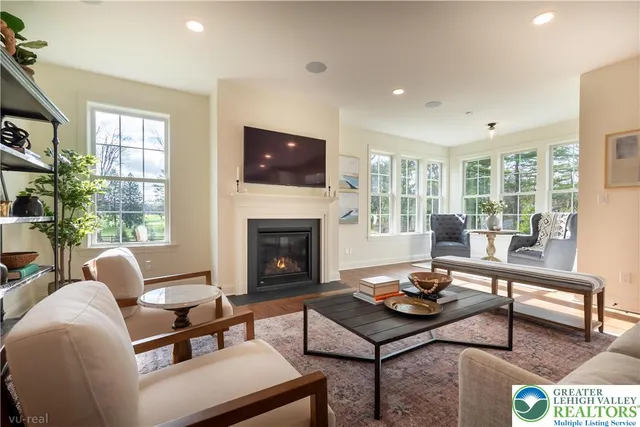 $1,160,000 | 4630 Old Saucon Road, Bethlehem, PA 18015