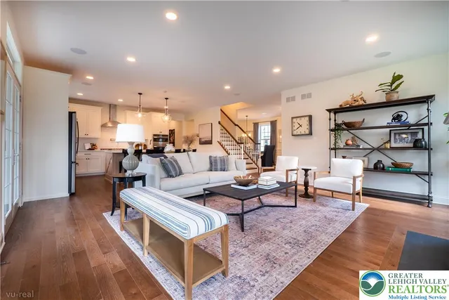 $1,160,000 | 4630 Old Saucon Road, Bethlehem, PA 18015