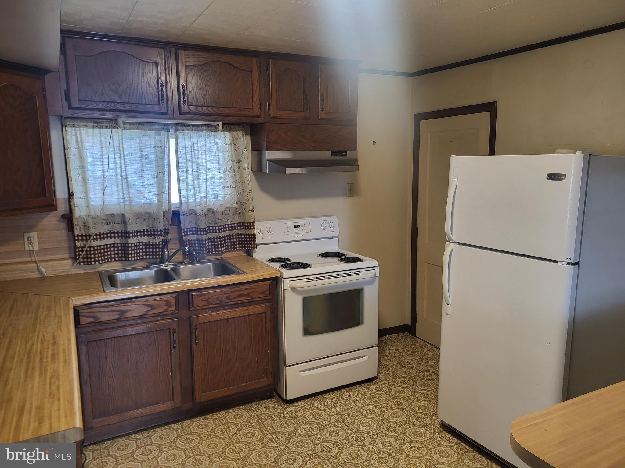 494 Siloam Road Chambersburg, PA 17201 - Photo 3 of 10 Gallery Image 3