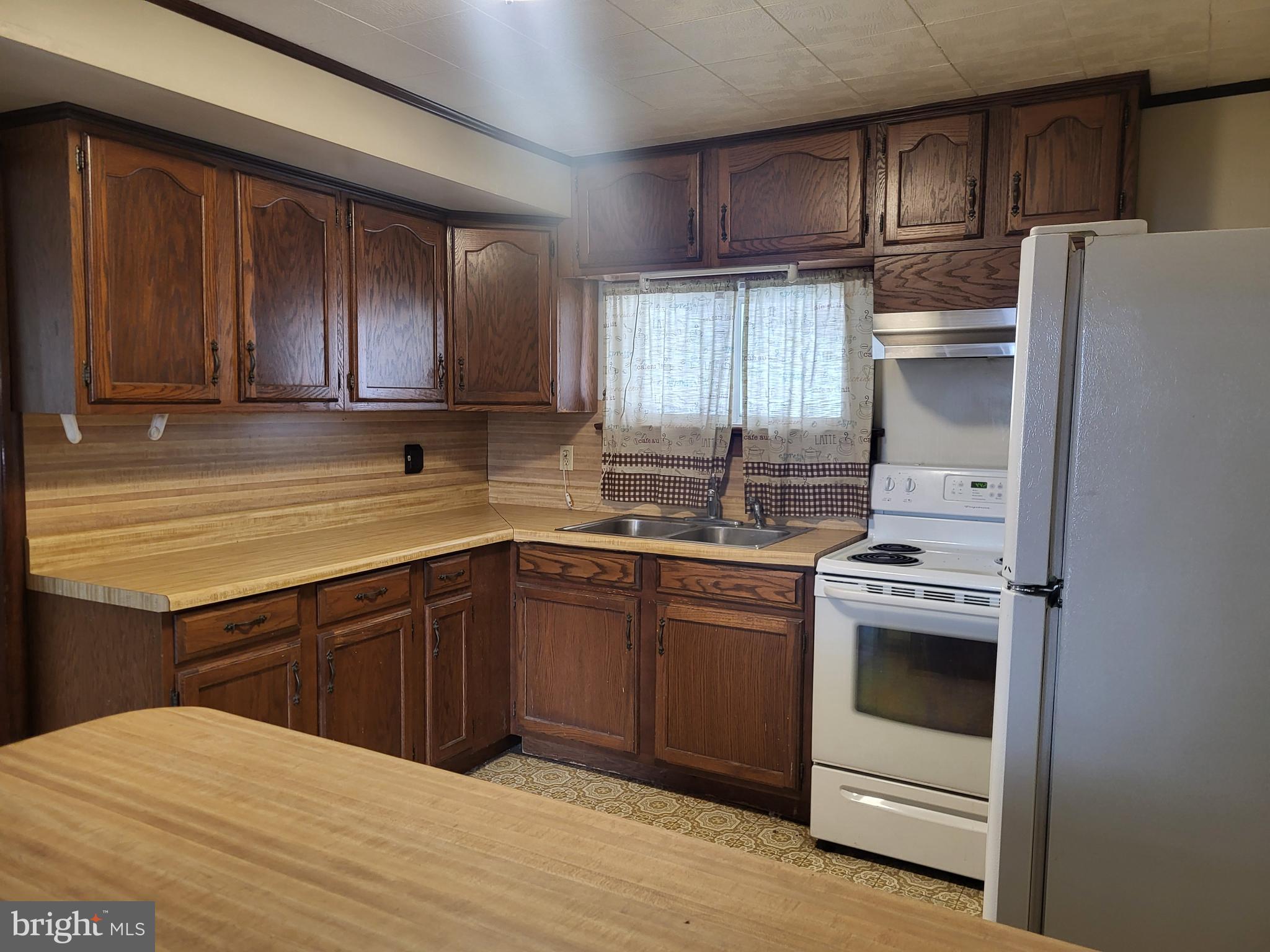 494 Siloam Road Chambersburg, PA 17201 - Photo 4 of 10 Gallery Image 4