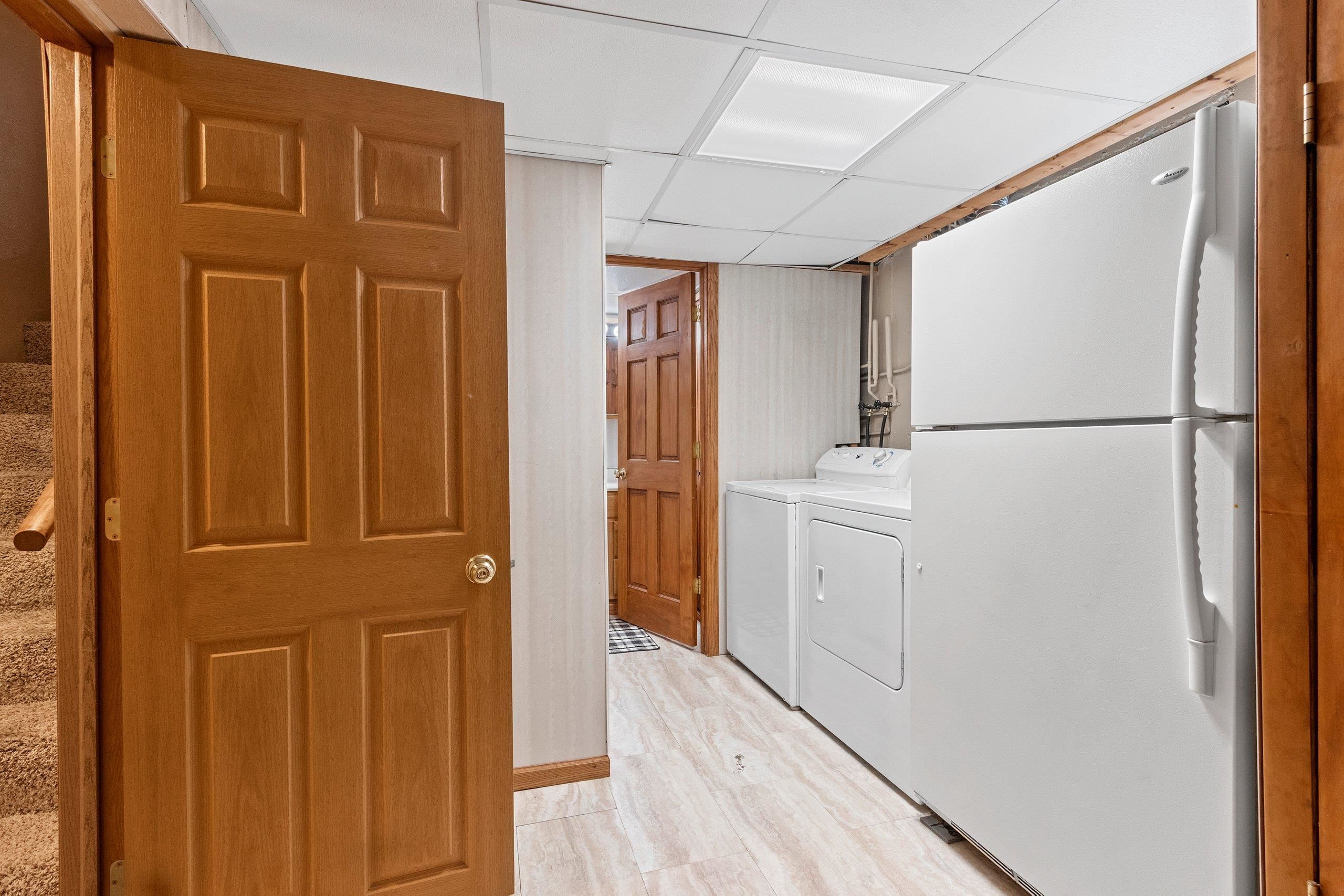 1203 Valleyview Road Green Bay, WI 54304 - Photo 36 of 81