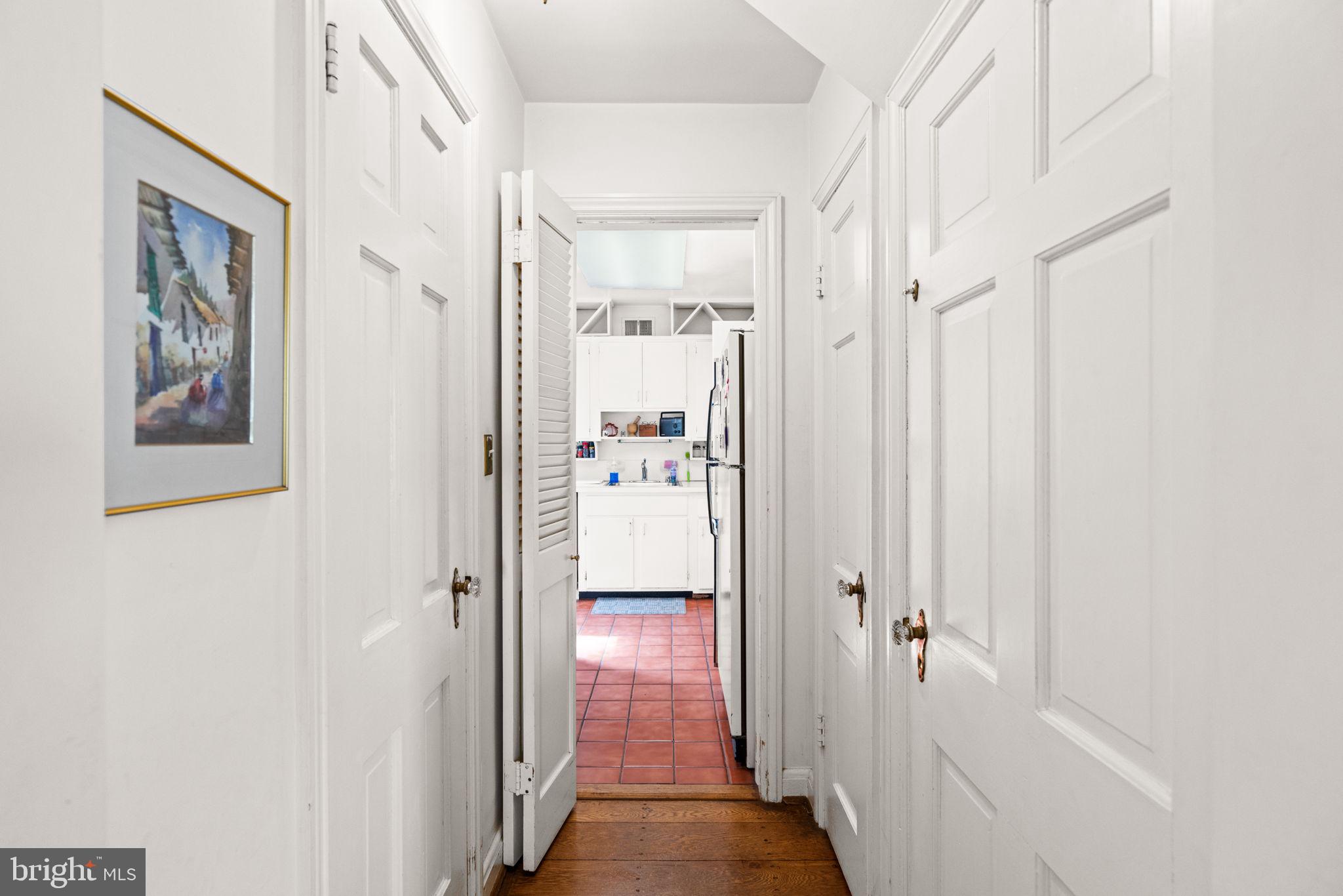 4909 Jamestown Court Bethesda, MD 20816 - Photo 11 of 42