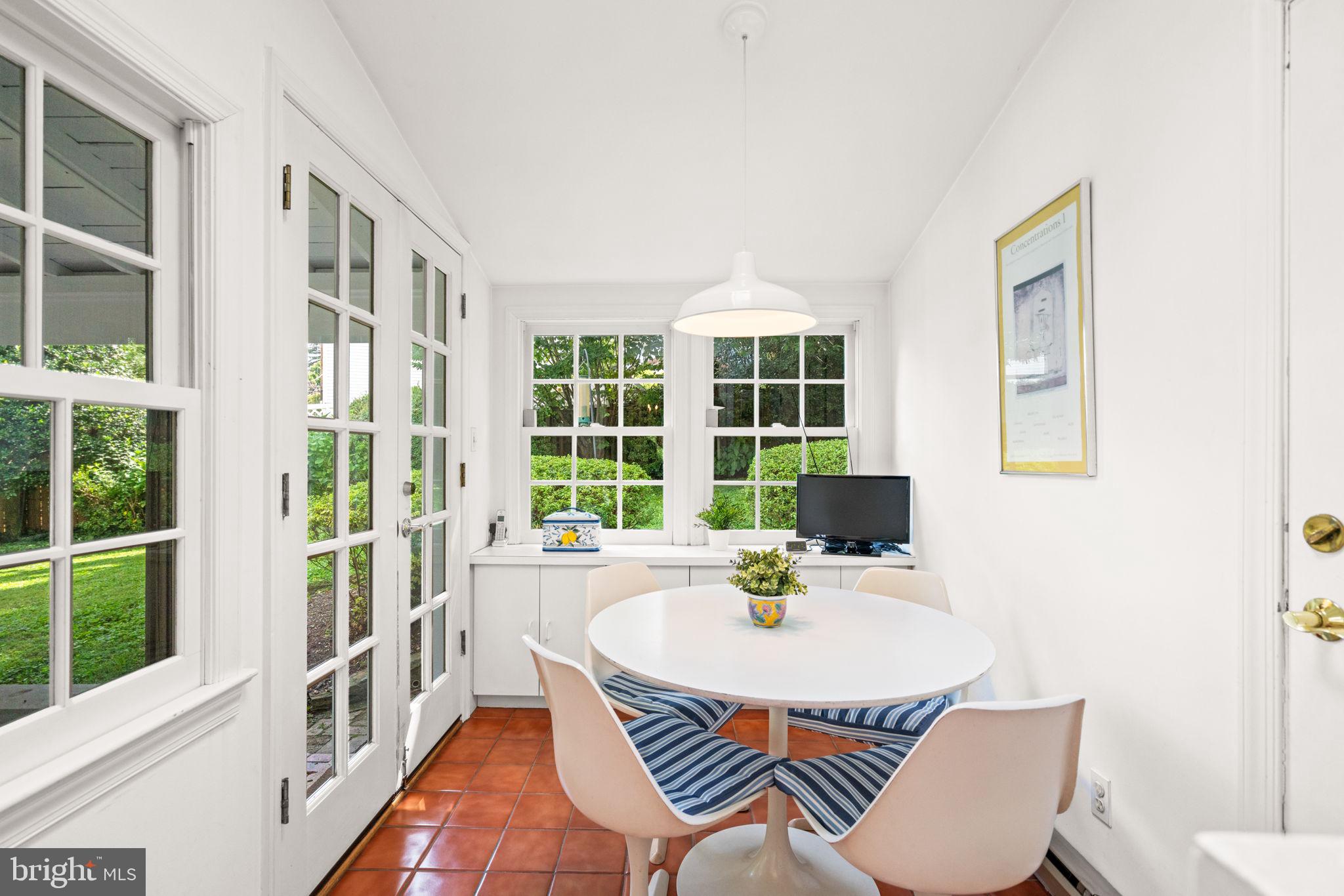 4909 Jamestown Court Bethesda, MD 20816 - Photo 17 of 42