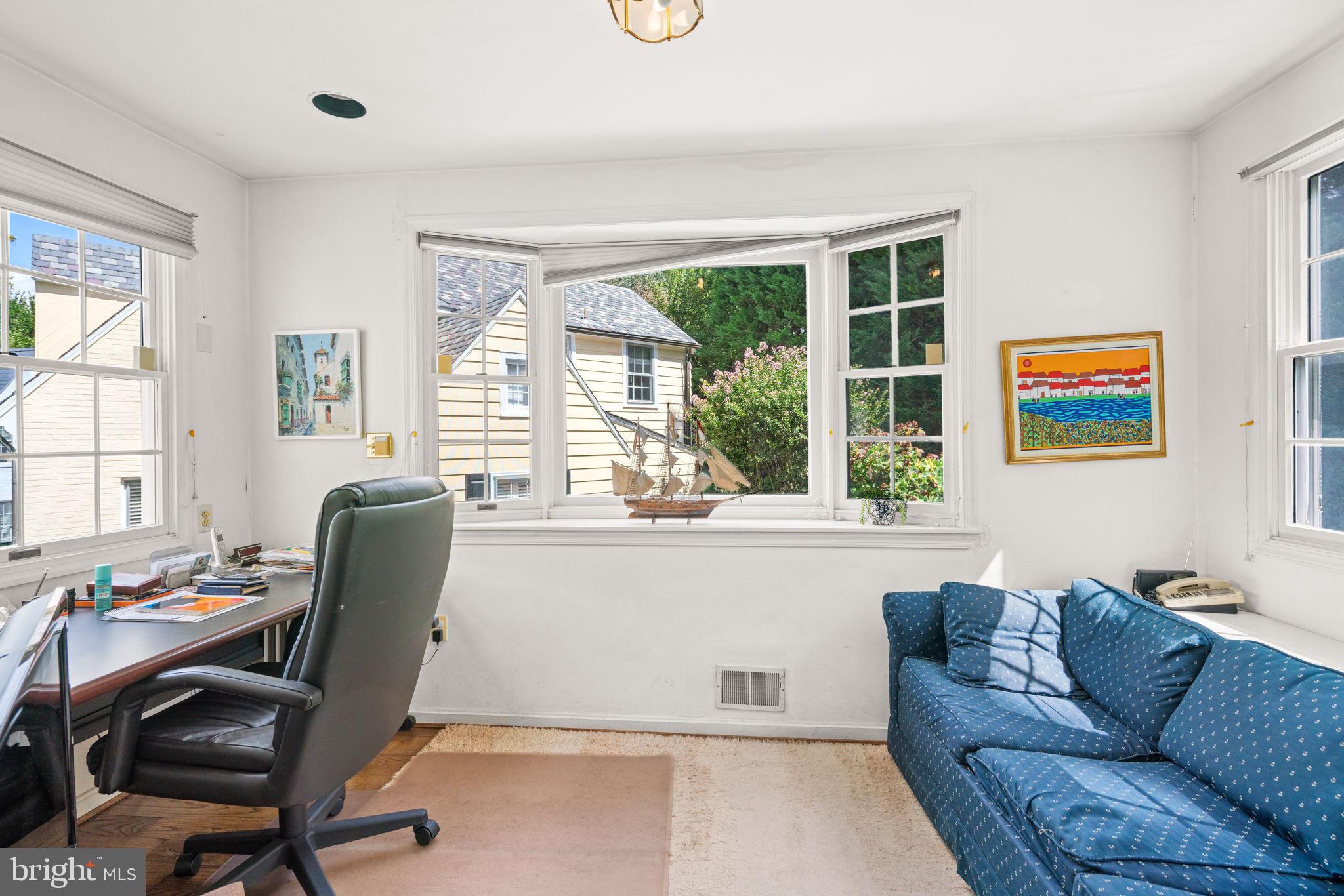 4909 Jamestown Court Bethesda, MD 20816 - Photo 18 of 42