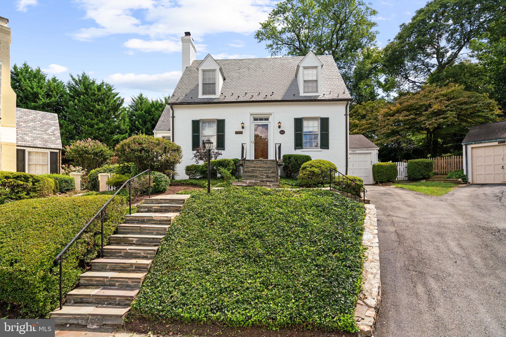 4909 Jamestown Court Bethesda, MD 20816 - Photo 2 of 42
