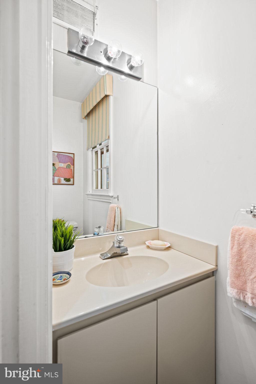 4909 Jamestown Court Bethesda, MD 20816 - Photo 21 of 42