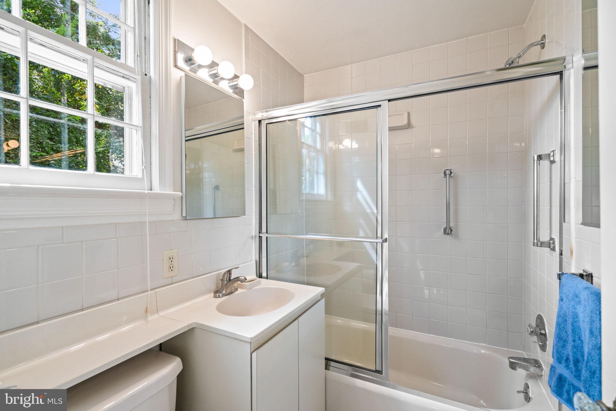 4909 Jamestown Court Bethesda, MD 20816 - Photo 26 of 42