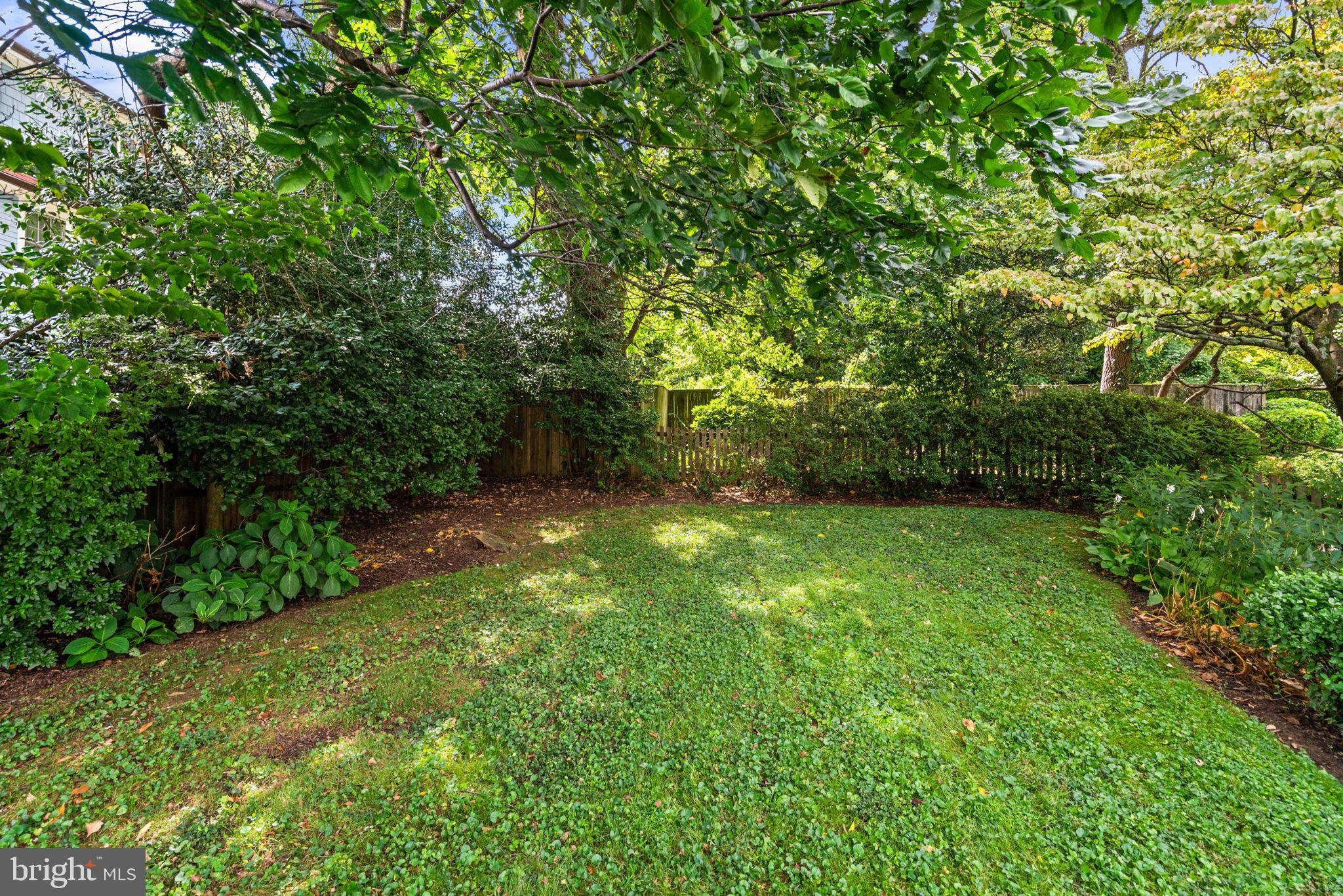 4909 Jamestown Court Bethesda, MD 20816 - Photo 37 of 42