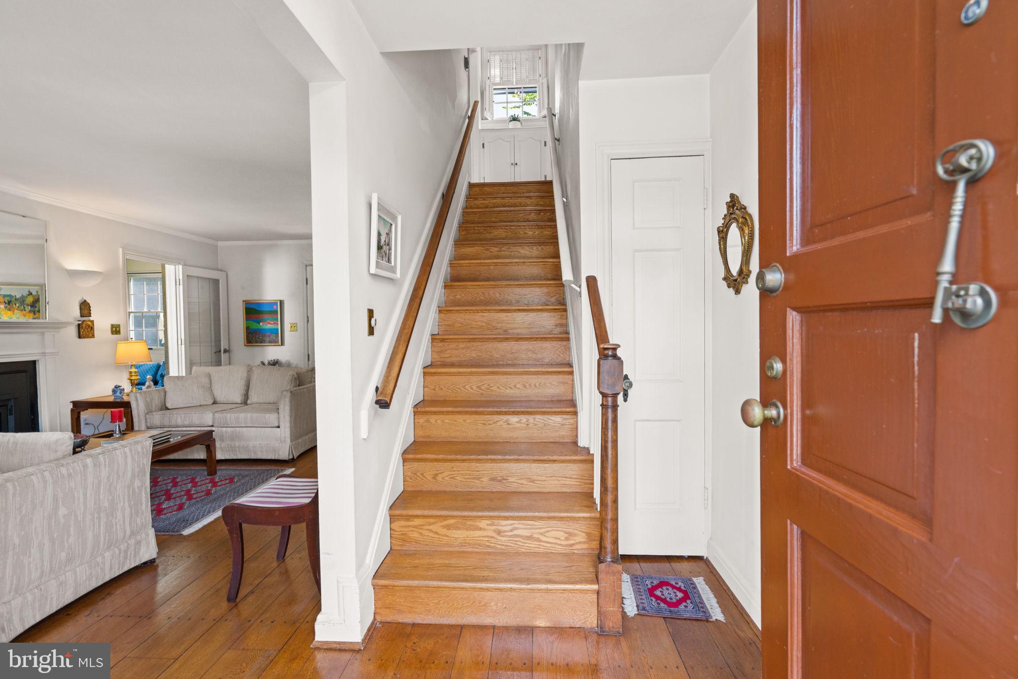 4909 Jamestown Court Bethesda, MD 20816 - Photo 4 of 42