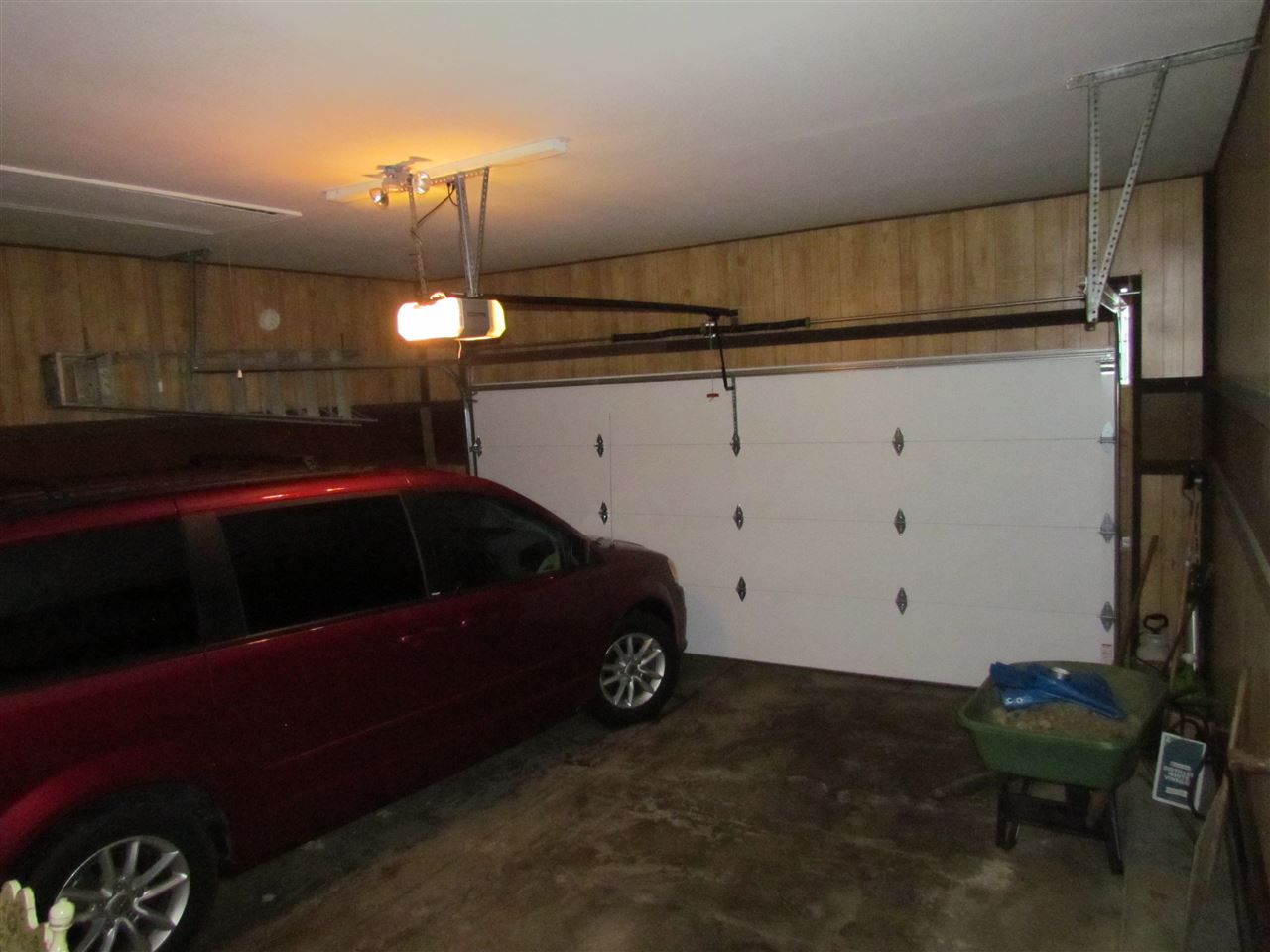 5486 Clarkston Road Clarkston, MI 48348 - Photo 25 of 31 31377006-26.JPG
