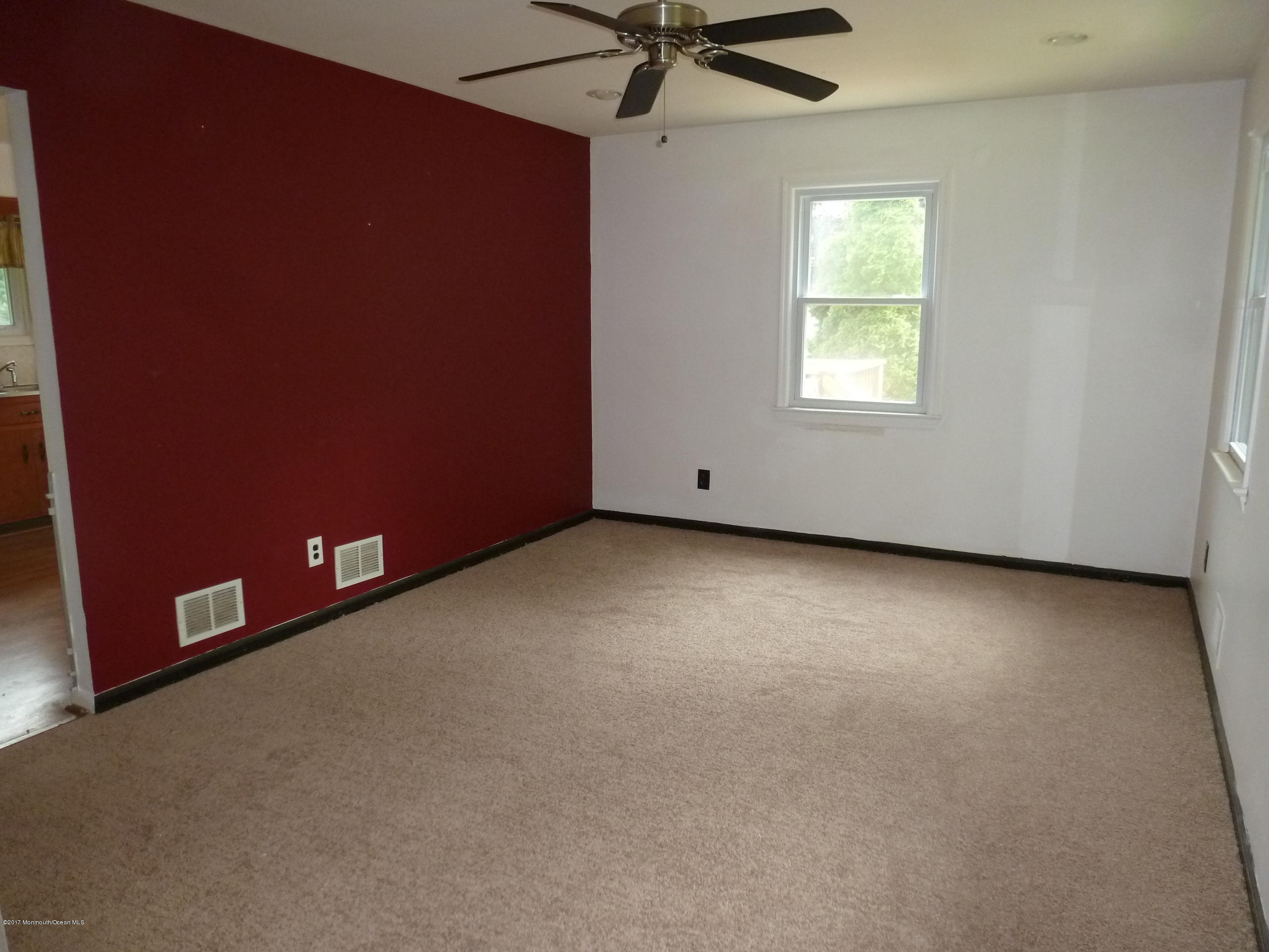 53 Aberdeen Road Matawan, NJ 07747 - Photo 6 of 15 LIVING ROOM