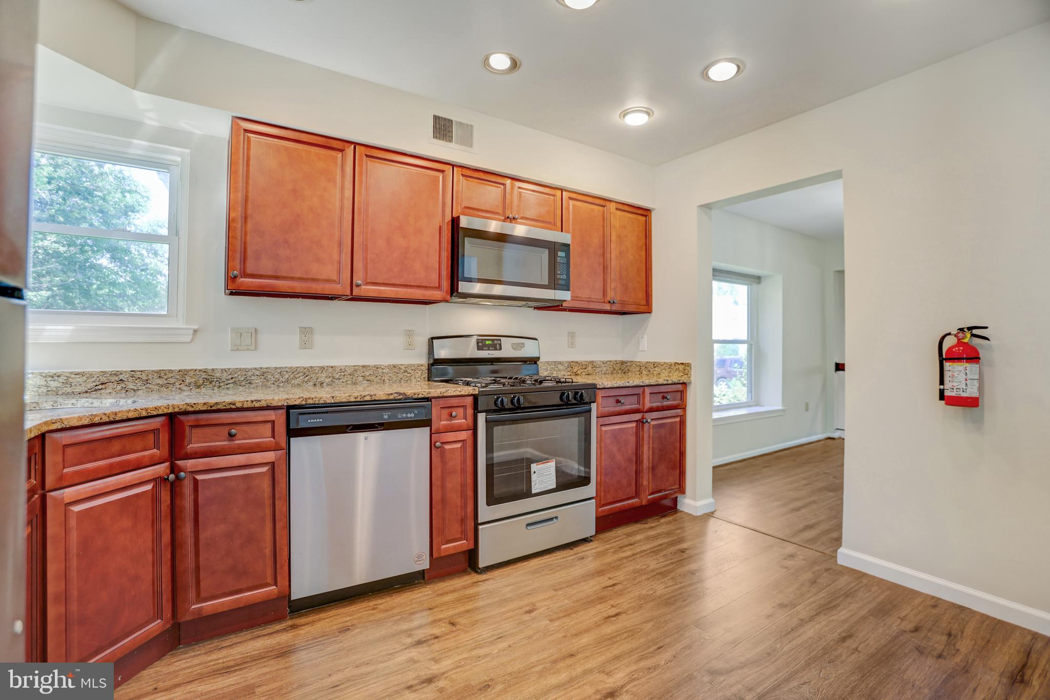 25 Allison Road Hightstown, NJ 08520 - Photo 12 of 33 Gallery Image 12