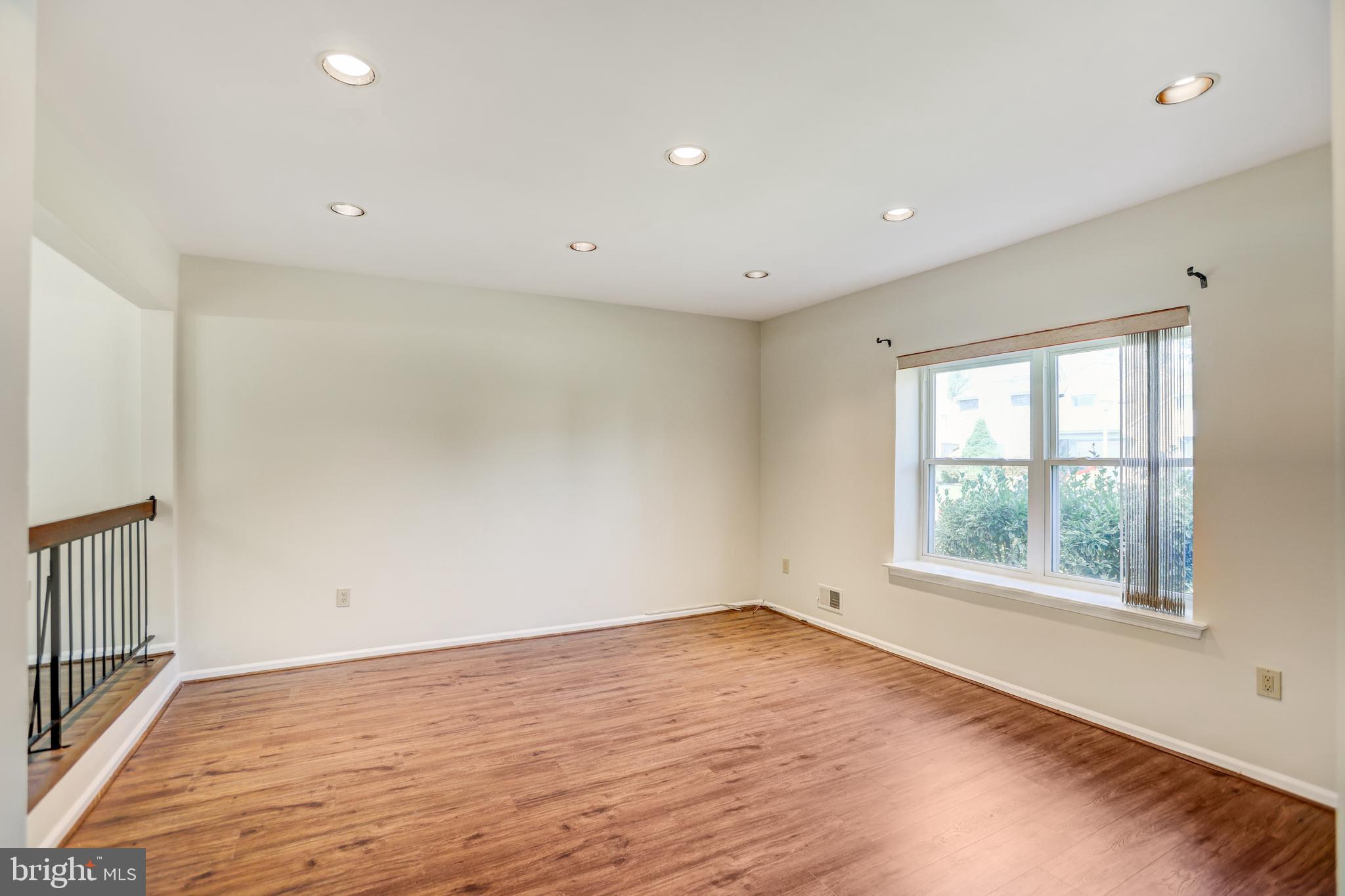 25 Allison Road Hightstown, NJ 08520 - Photo 7 of 33 Gallery Image 7