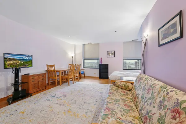 $200,000 | 910 South Michigan Avenue, Unit 1812, Chicago, IL 60605