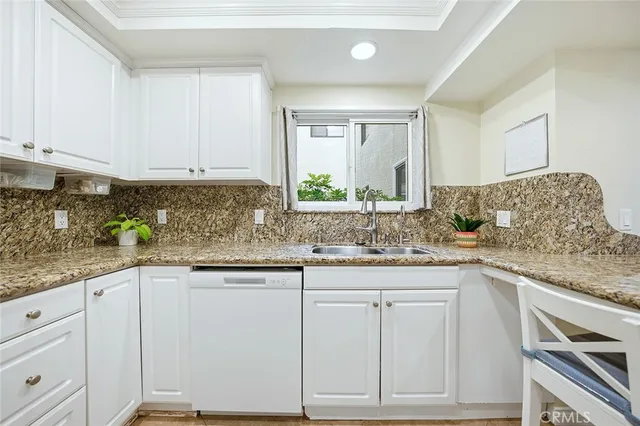 $490,000 | 4852 Cabana Drive, Unit 104, Huntington Beach, CA 92649