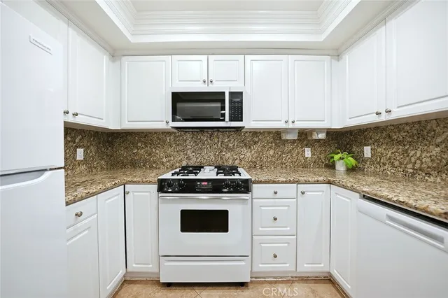 $490,000 | 4852 Cabana Drive, Unit 104, Huntington Beach, CA 92649