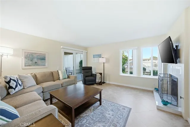 $490,000 | 4852 Cabana Drive, Unit 104, Huntington Beach, CA 92649