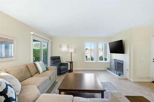 $490,000 | 4852 Cabana Drive, Unit 104, Huntington Beach, CA 92649