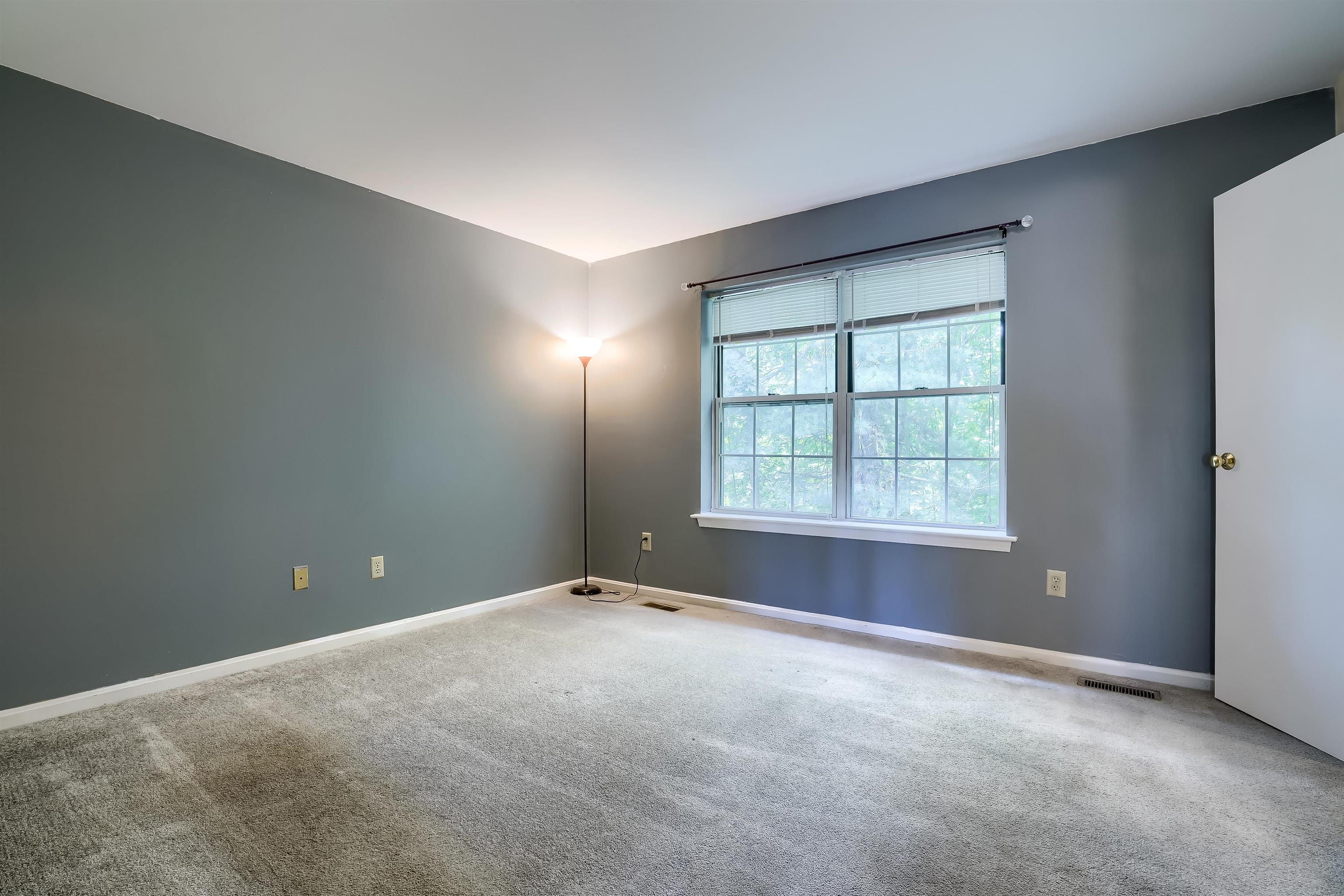 4 Middlesex Road Merrimack, NH 03054 - Photo 23 of 37