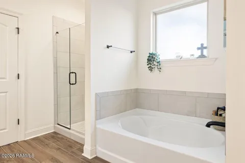 $375,000 | 102 Preston Rose Lane, Youngsville, LA 70592