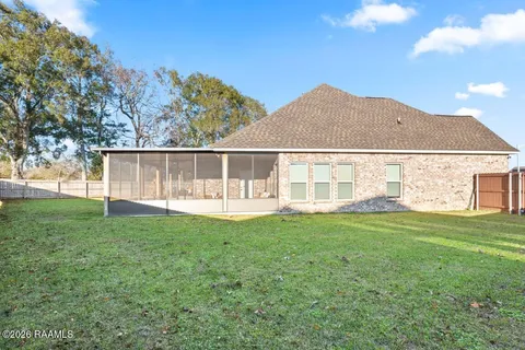 $375,000 | 102 Preston Rose Lane, Youngsville, LA 70592