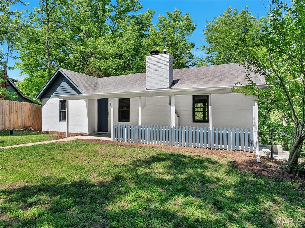 1811 Opeechee Beach Road Pacific, MO 63069 - Photo 3 of 29