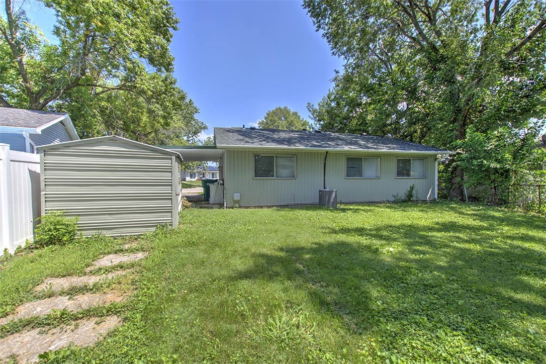 1951 King Arthur Drive Decatur, IL 62526 - Photo 15 of 18 Gallery Image 15