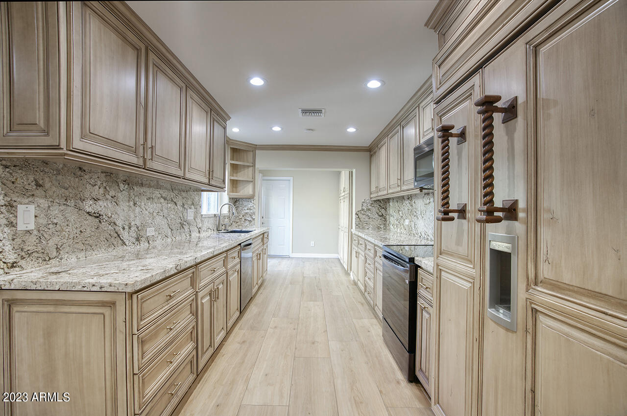 26052 North Bravo Lane Rio Verde, AZ 85263 - Photo 3 of 16 bravo_03