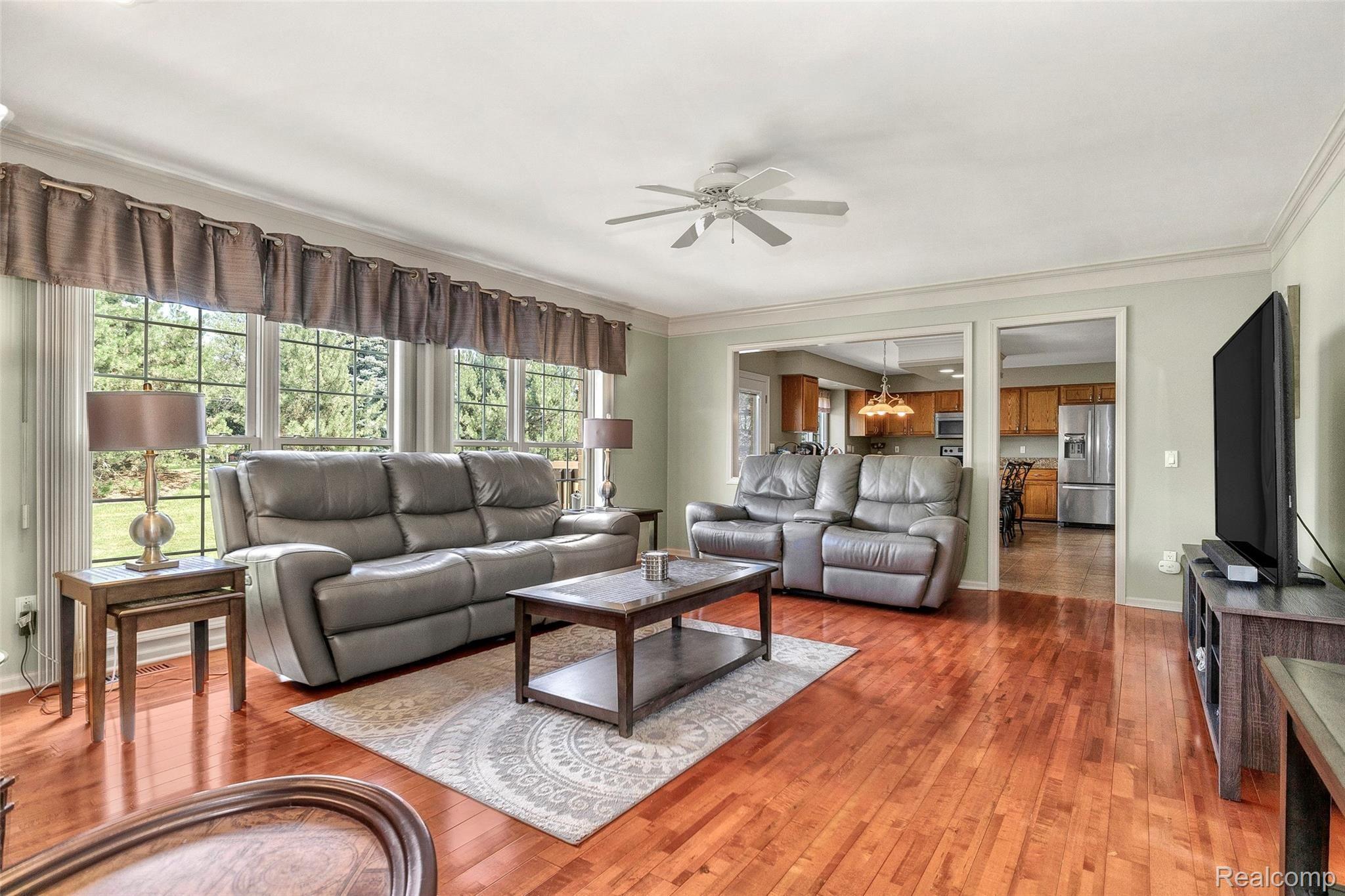 46636 Mornington Road Canton, MI 48188 - Photo 15 of 65 15.jpg
