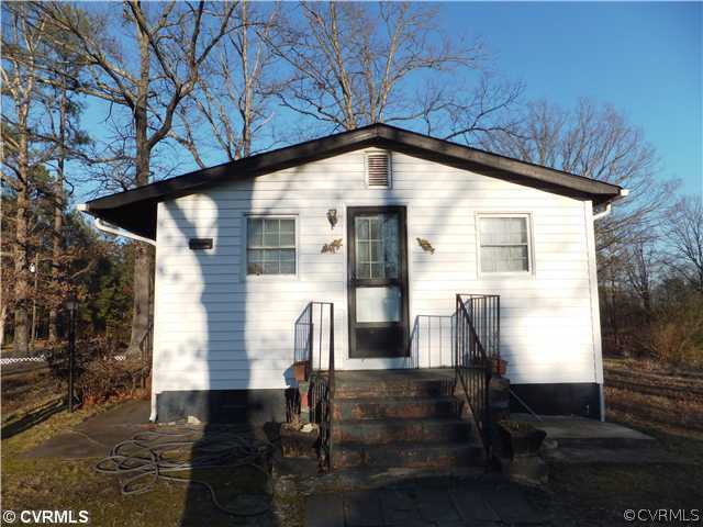 13347 Winston Road Ashland, VA 23005 - Photo 3 of 6 View - Side View