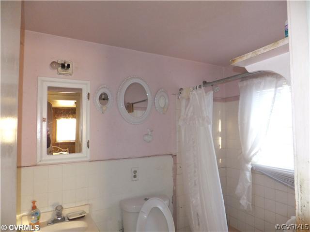 13347 Winston Road Ashland, VA 23005 - Photo 6 of 6 Bathroom