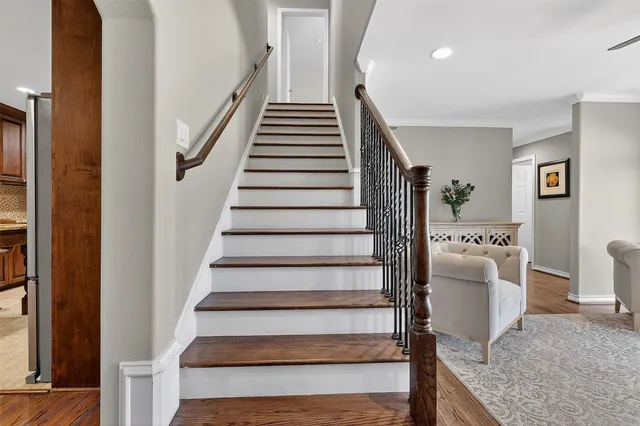 a view of entryway and hall