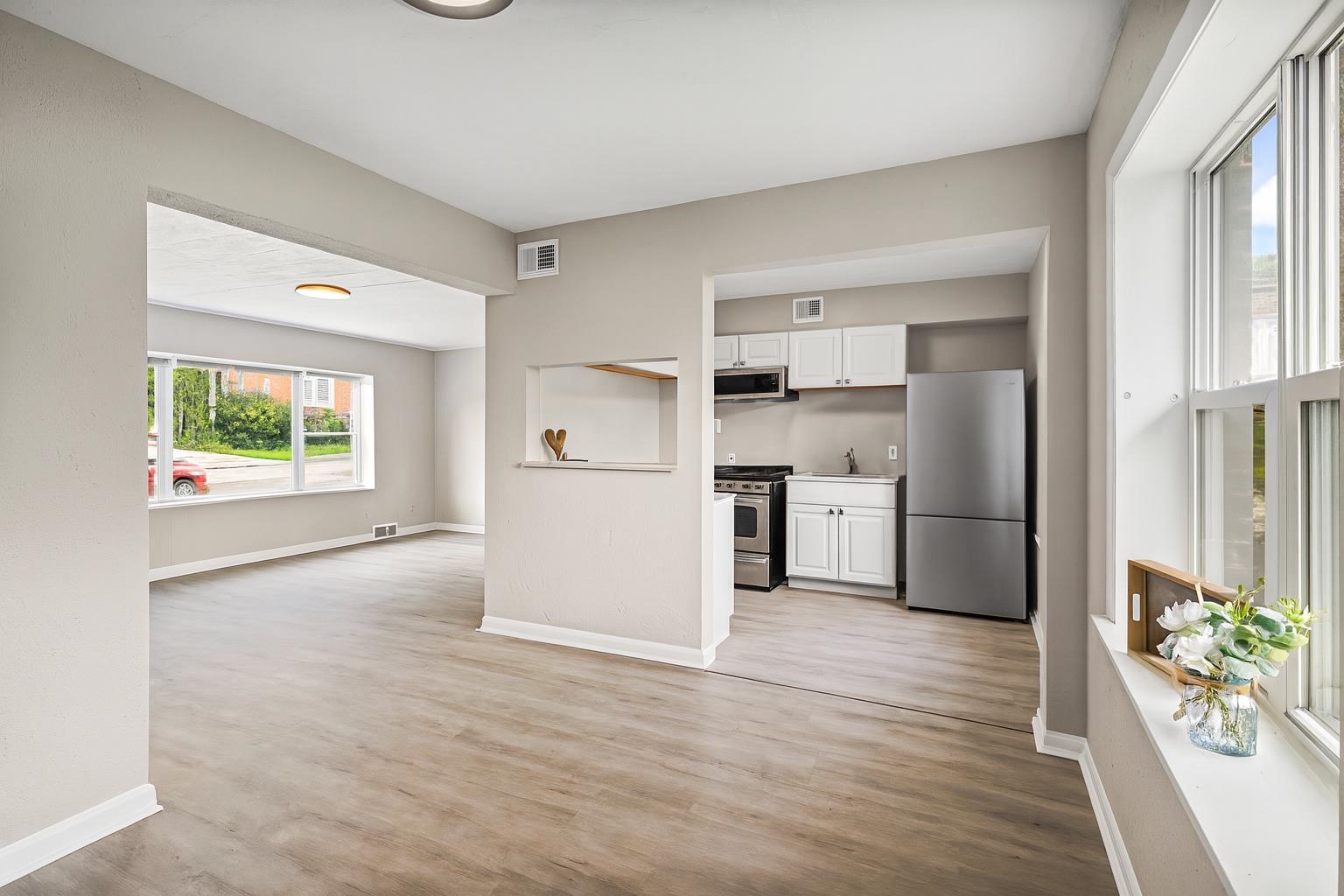 2 Sherman Terrace, Unit 1 Madison, WI 53704 - Photo 5 of 27