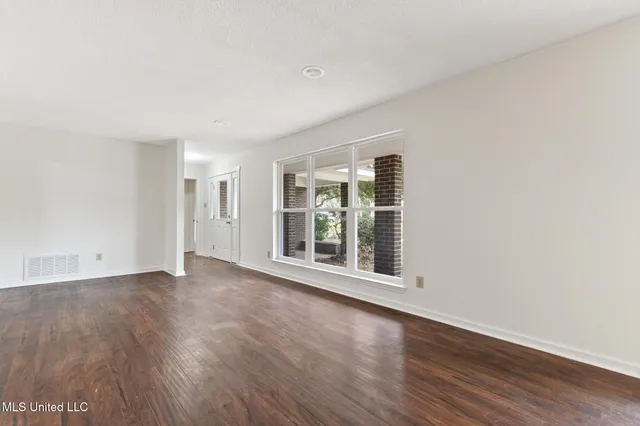 $336,000 | 6104 Gruich Circle, Ocean Springs, MS 39564