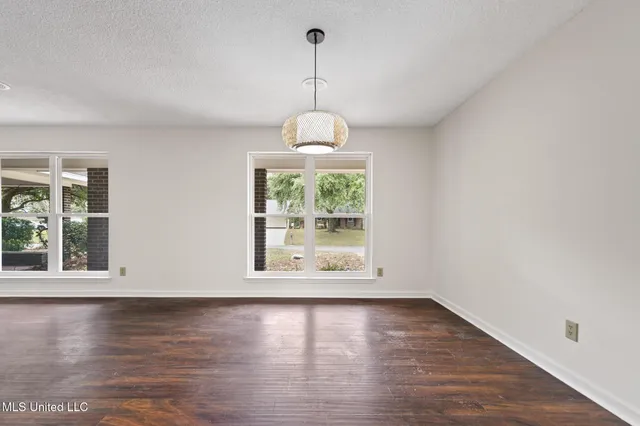 $336,000 | 6104 Gruich Circle, Ocean Springs, MS 39564