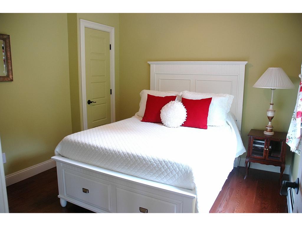 31 Hampton Road Exeter, NH 03833 - Photo 22 of 33