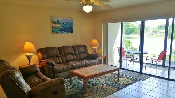 $2,200 | 5677 Ashton Lake Drive, Unit 11, Sarasota, FL 34231