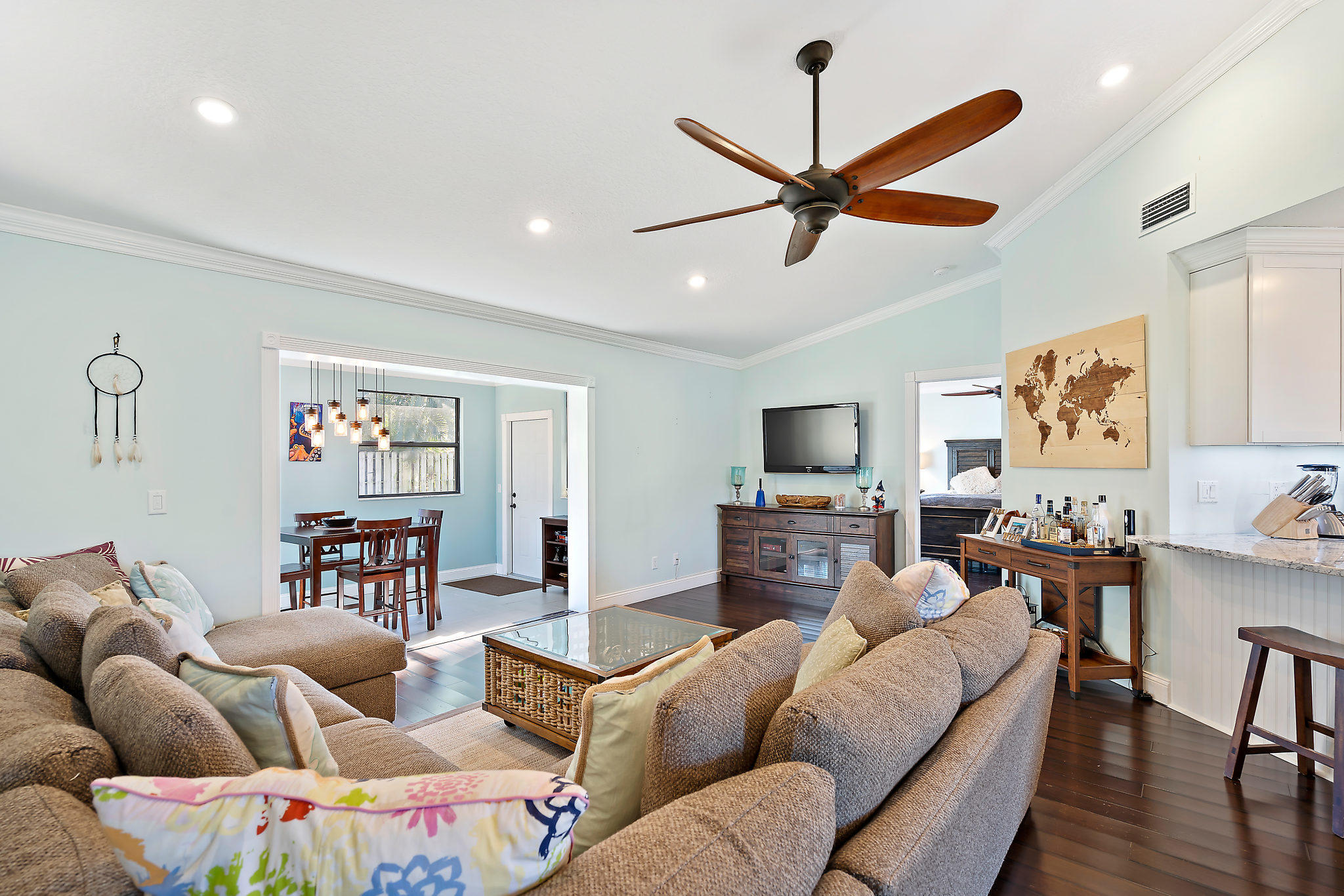 136 Arrowhead Circle Jupiter, FL 33458 - Photo 11 of 25 014-136ArrowheadCir-Jupiter-FL-33458-sma