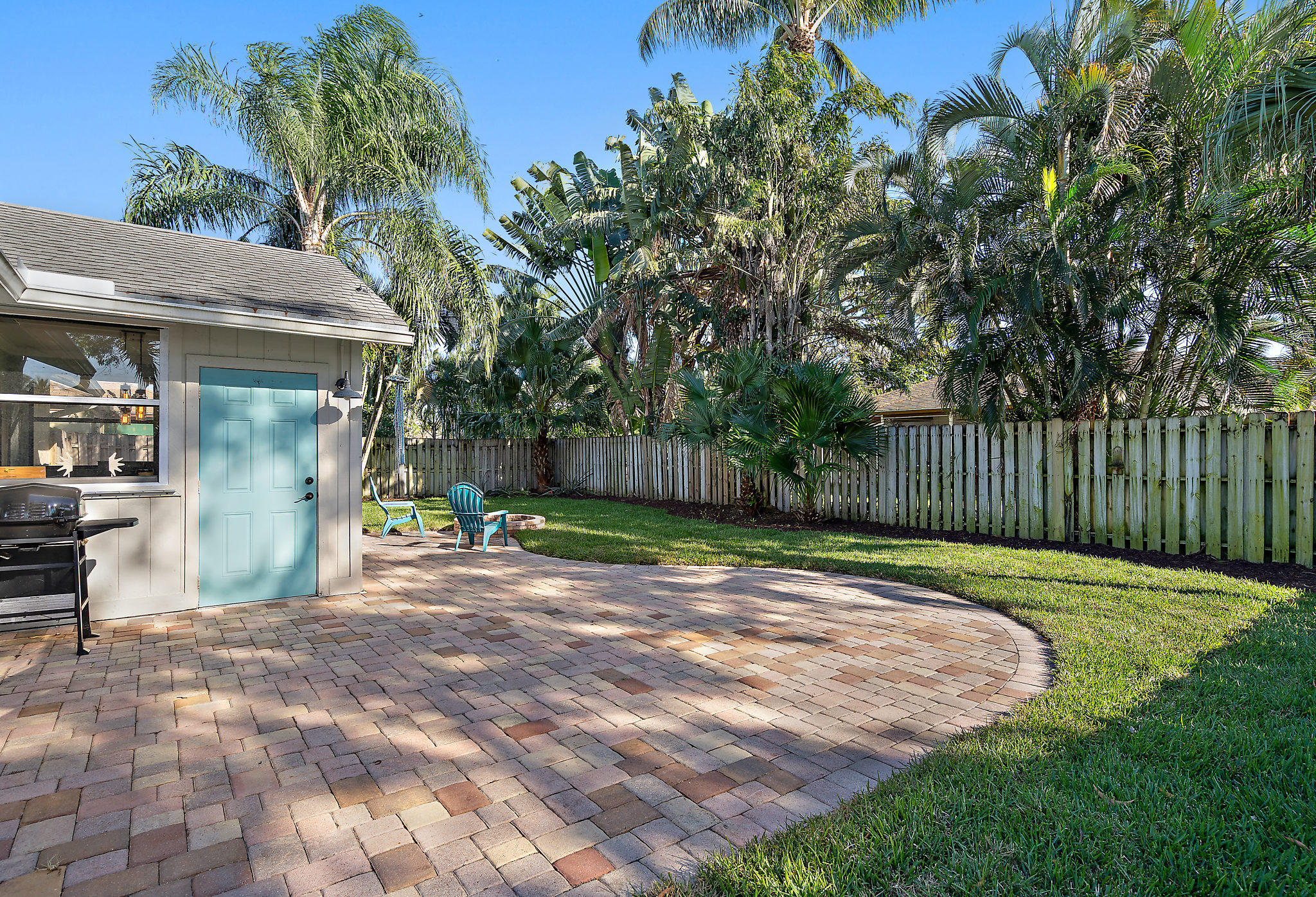 136 Arrowhead Circle Jupiter, FL 33458 - Photo 6 of 25 007-136ArrowheadCir-Jupiter-FL-33458-sma