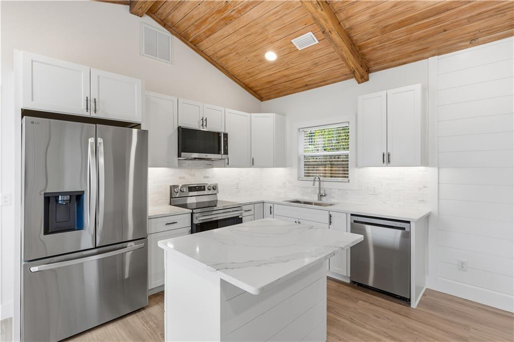 308 Palm Street St. Simons Island, GA 31522 - Photo 6 of 23 Photo 6