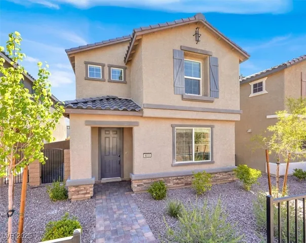 $2,555 | 8033 Skye Foxx Street, Las Vegas, NV 89166