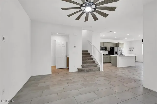 $2,555 | 8033 Skye Foxx Street, Las Vegas, NV 89166