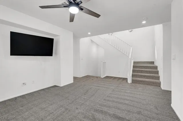 $2,555 | 8033 Skye Foxx Street, Las Vegas, NV 89166