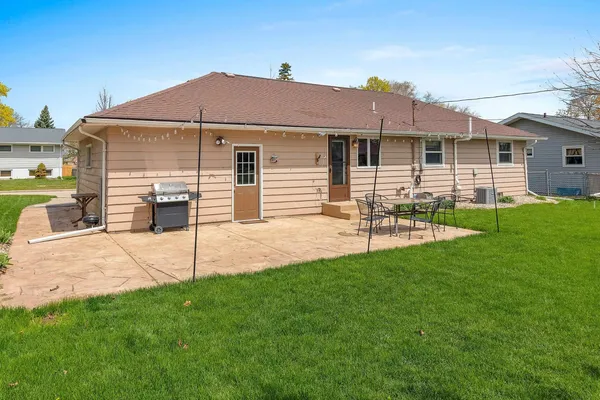 $264,900 | 1825 East Marquette Street, Appleton, WI 54911