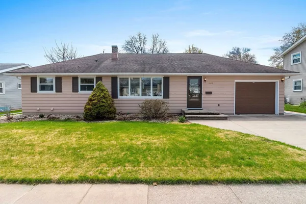 $264,900 | 1825 East Marquette Street, Appleton, WI 54911