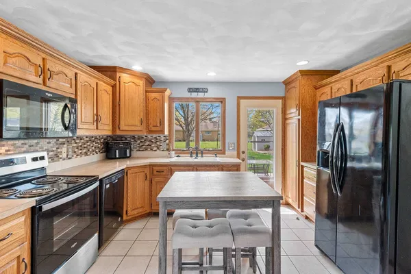$264,900 | 1825 East Marquette Street, Appleton, WI 54911